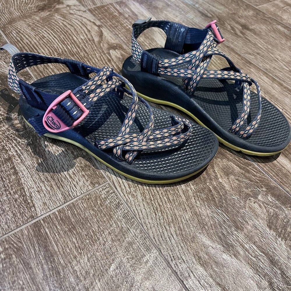 Chaco Sandals ZX/1 Ecotread Sandals Youth 3 Pink Aztec Strappy Waterproof Geo